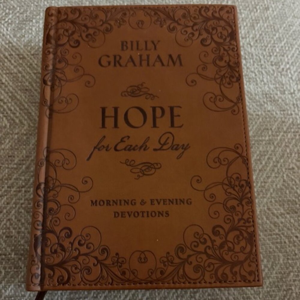 Brand New Hardcover Billy Graham Hope for Morning and Evening Devotions